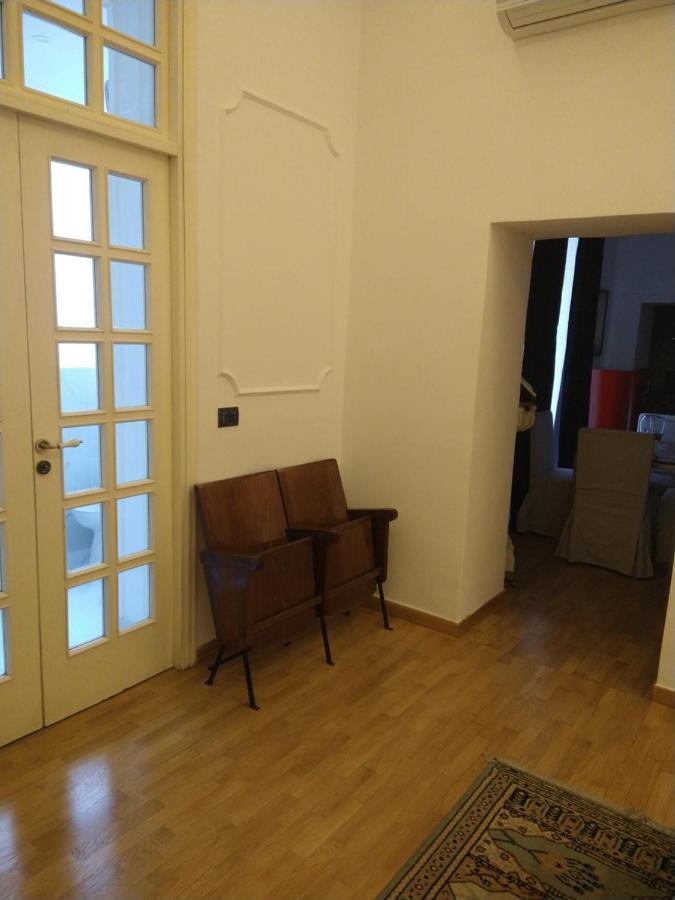 La Dimora Dei Borbone Apartment Napoli Bagian luar foto